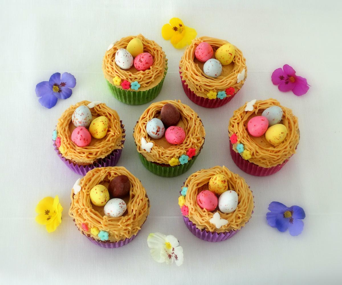 Cupcakes con crema de mantequilla de cacahuete