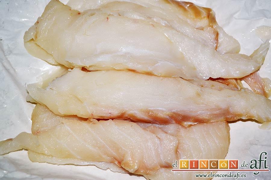 Bacalao a la tranca con pimientos asados, preparar los filetes de bacalao, que no tengan espinas