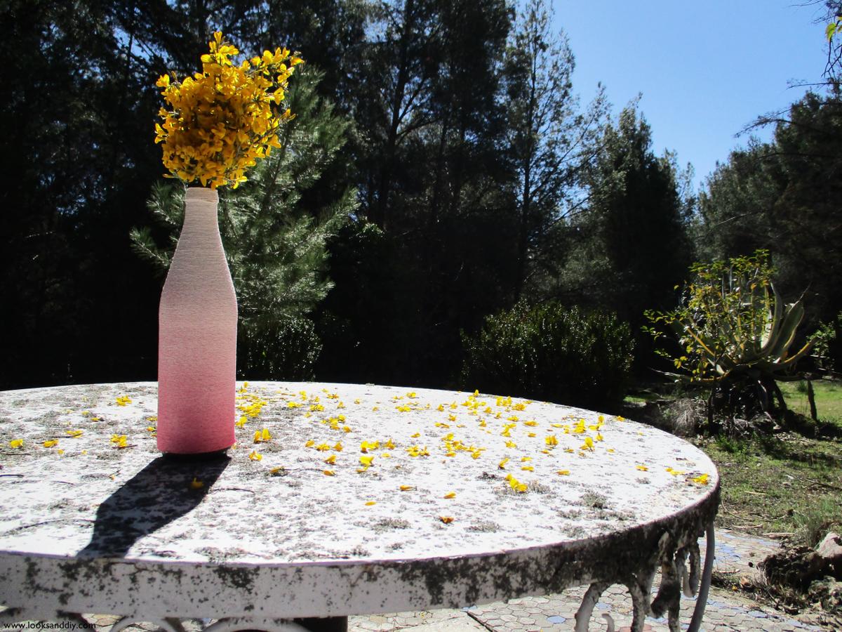 2 DIY Jarron con botella de vidrio