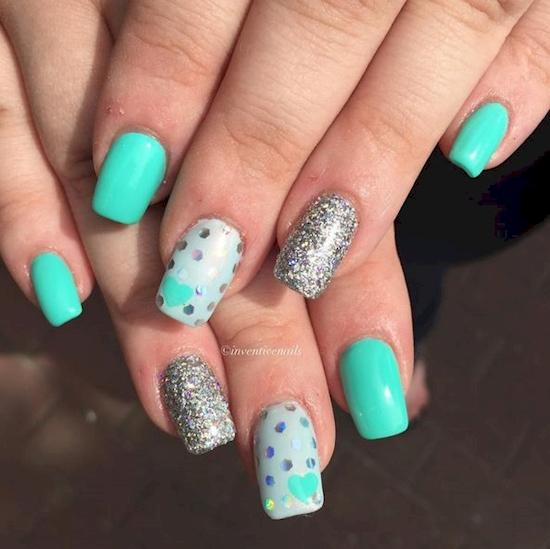 Maneras de hacerte la manicura de lunar