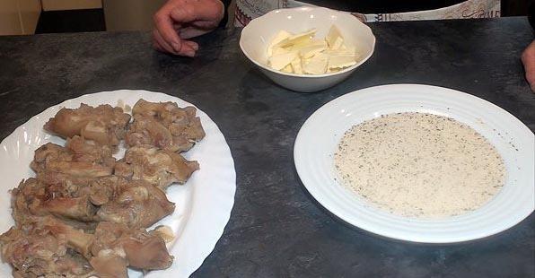 Pies de cerdo rebozados y gratinados26