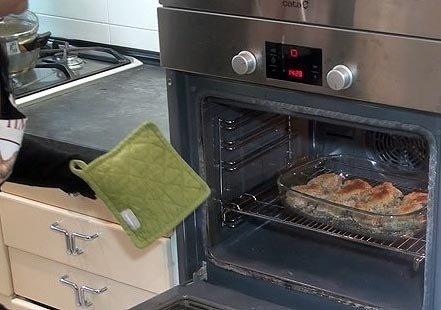 Pies de cerdo rebozados y gratinados42