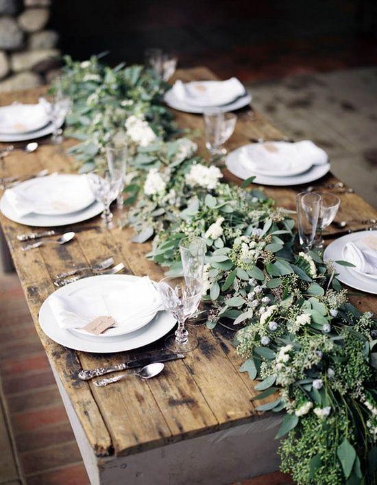 decoración de bodas rusticas mesa con eucalipto