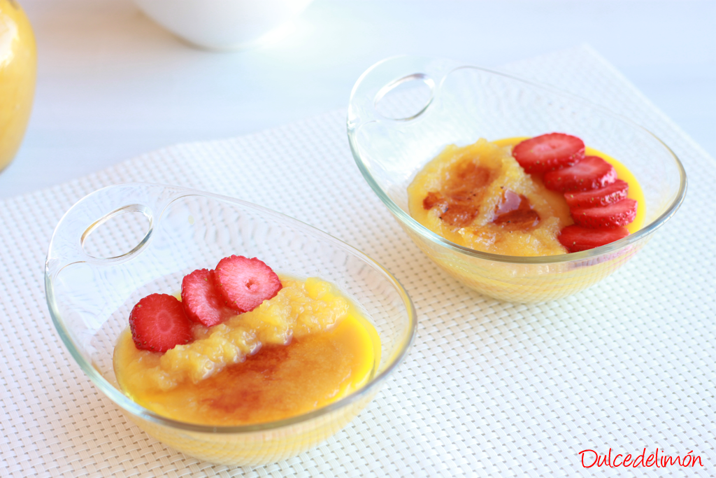 Natillas falsas con compota casera de piña y fresas