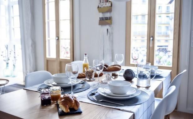 table breakfast styling