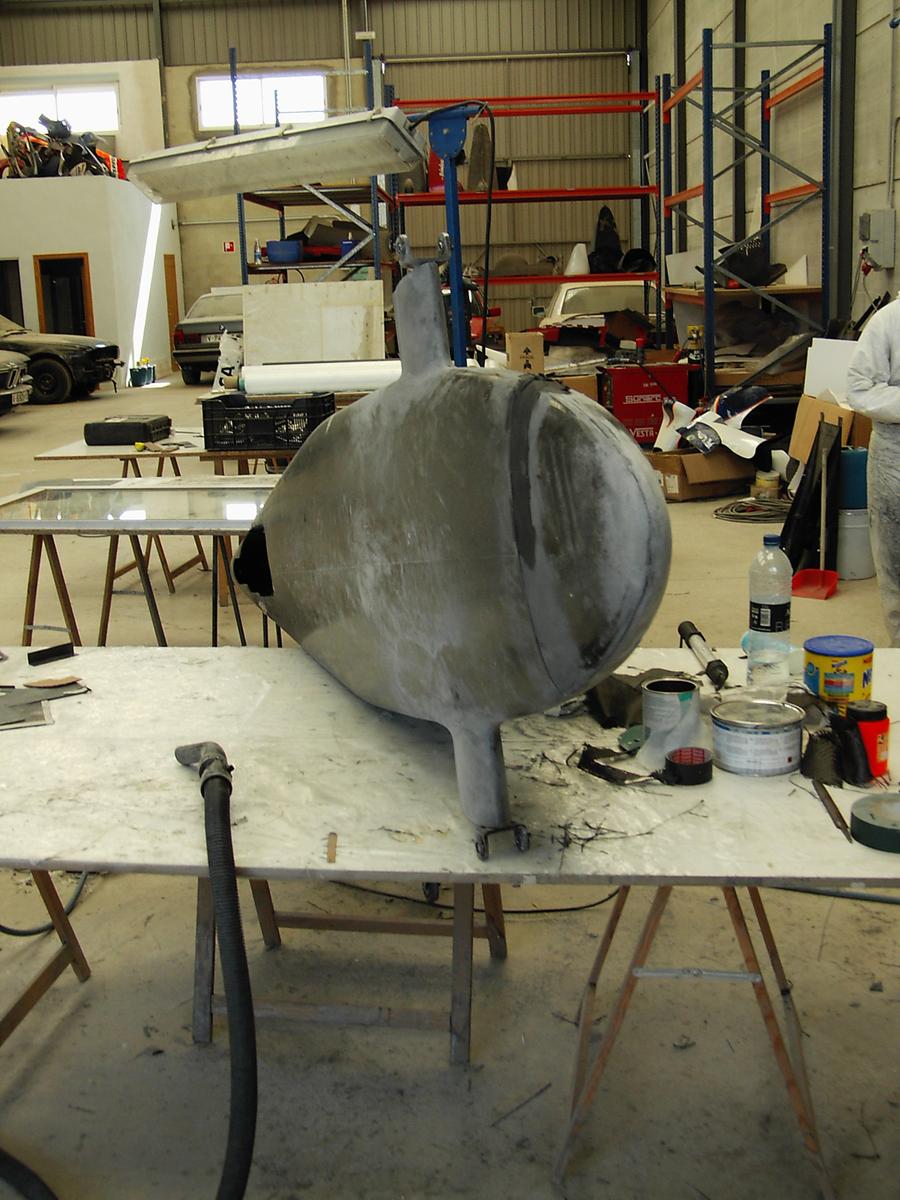 trabajos de acabado en el vehiculo