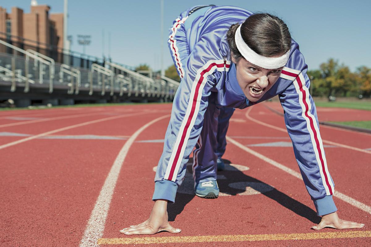 mujer corriendo - plan para bajar de peso - dietas para adelgazar