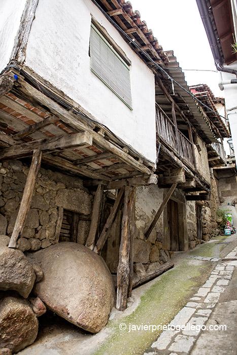 Rincón en el barrio del Canchal. Rebollar. Valle del Jerte. Fiesta del Cerezo. Extremadura. España © Javier Prieto Gallego;