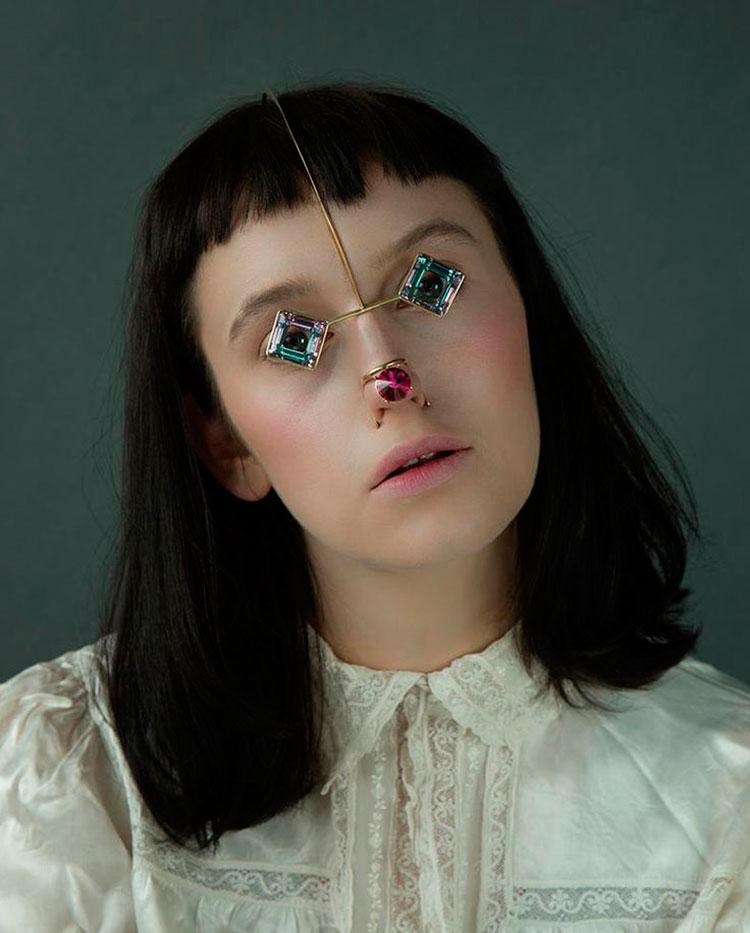 Homelifestyle-Magazine-Akiko-Shinzato-collection