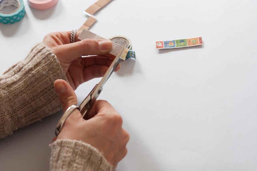 Como se hace: tiritas con washi tape.