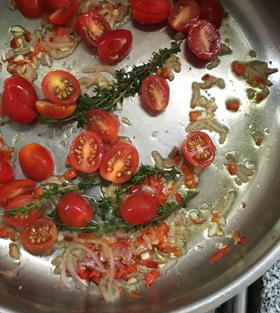 Tagliatelle con Tomatitos, rúcula, lima y jalapeños - Receta con pasta
