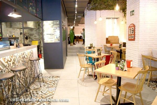 La entrada del Kosmobar