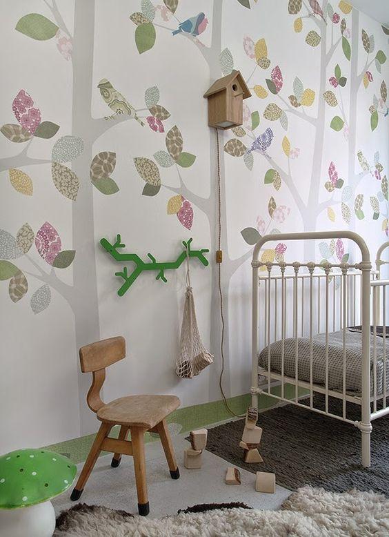 Ideas e inspiración para decorar la habitación del niño con papel