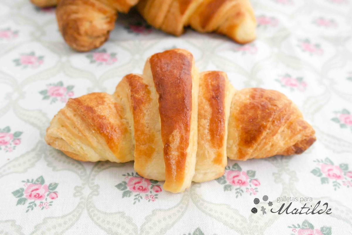 Cruasán de mantequilla