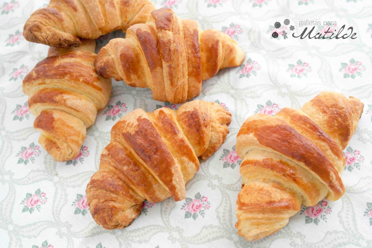 Cruasán de mantequilla