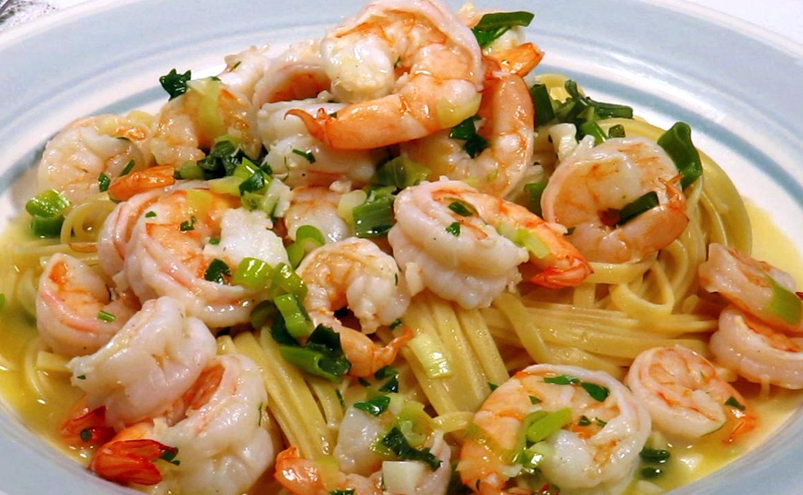 Camarones Scampi con linguini (Receta) | Cocina