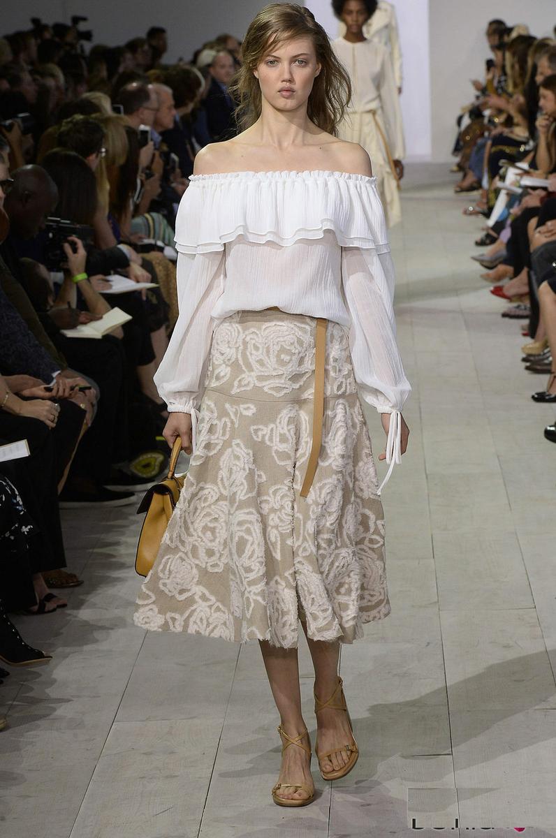 79111_camisa-blanca-falda-beige-coleccion-primavera-2016-nueva-york-fashion-week-michael-kors