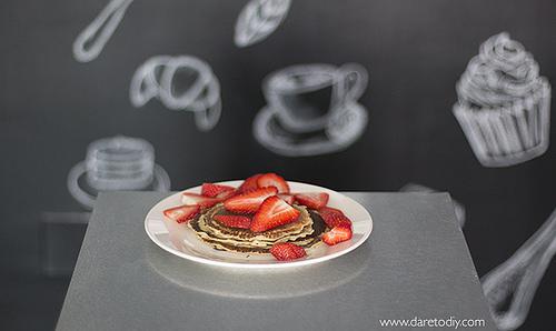 02-diy-decoracion-cocina-pared-pizarra