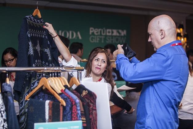 Perú Moda 2016_ministra Magali Silva_bloggers de moda en Perú_blog Fashion Everywhere por Ana López Jiménez_www.fashioneverywhere (4)