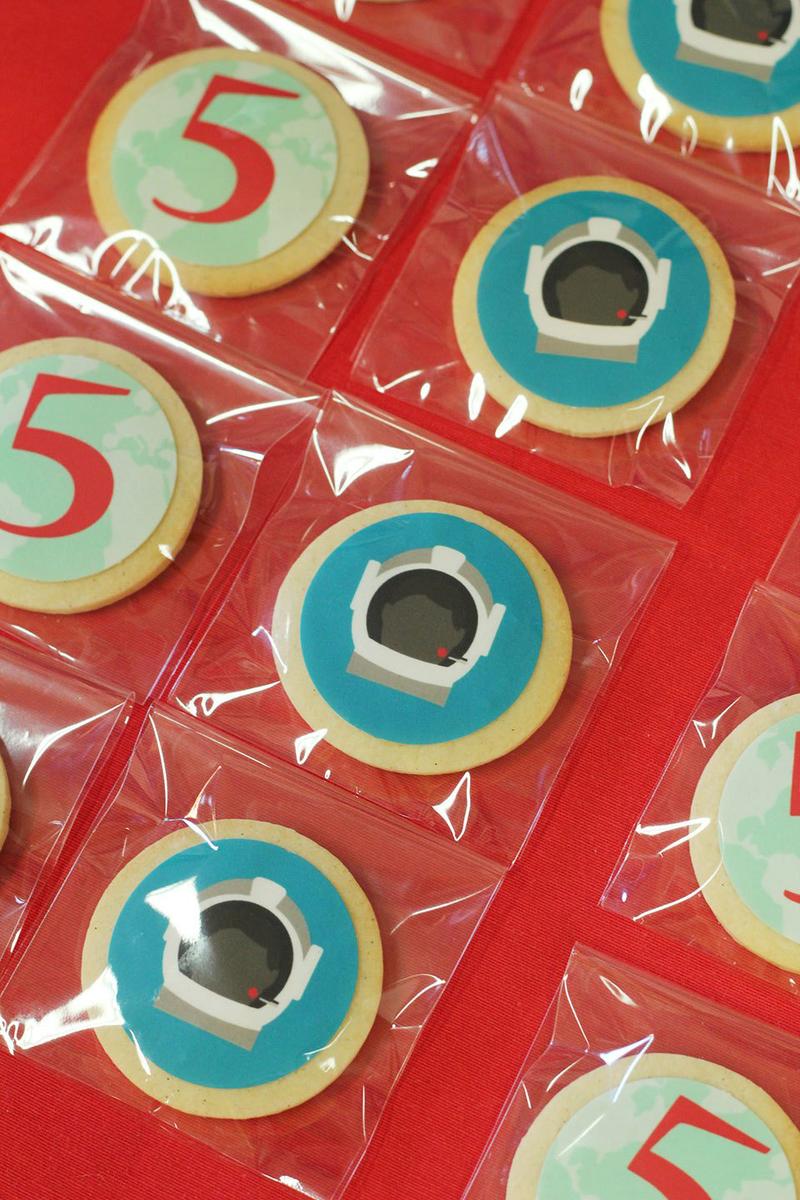 Fiesta infantil espacial en All Lovely Party