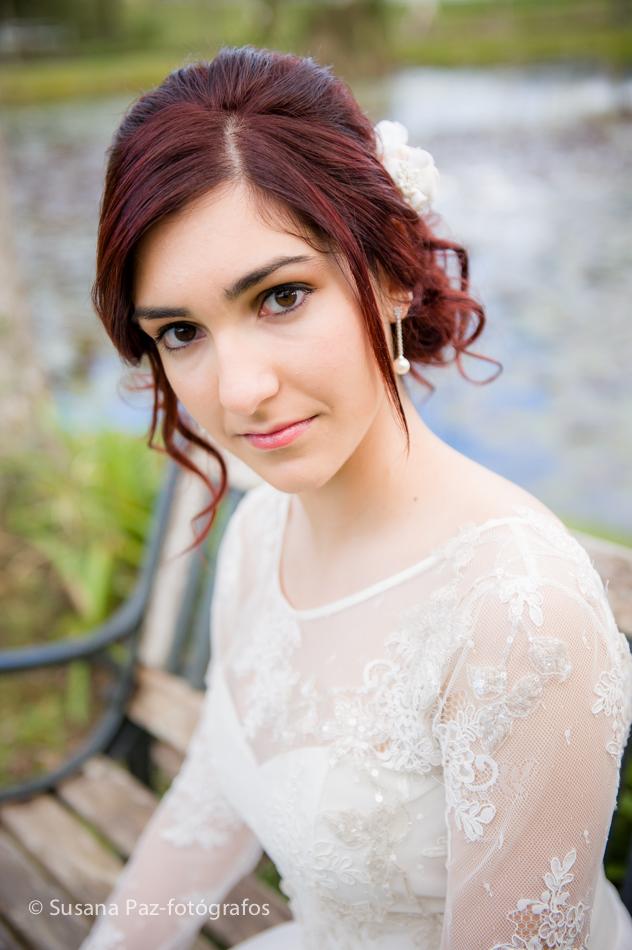 Vestidos de Novia de la diseñadora gallega Eva-Outeiral. Por Susana Paz. Fotógrafos de Boda en Galicia.