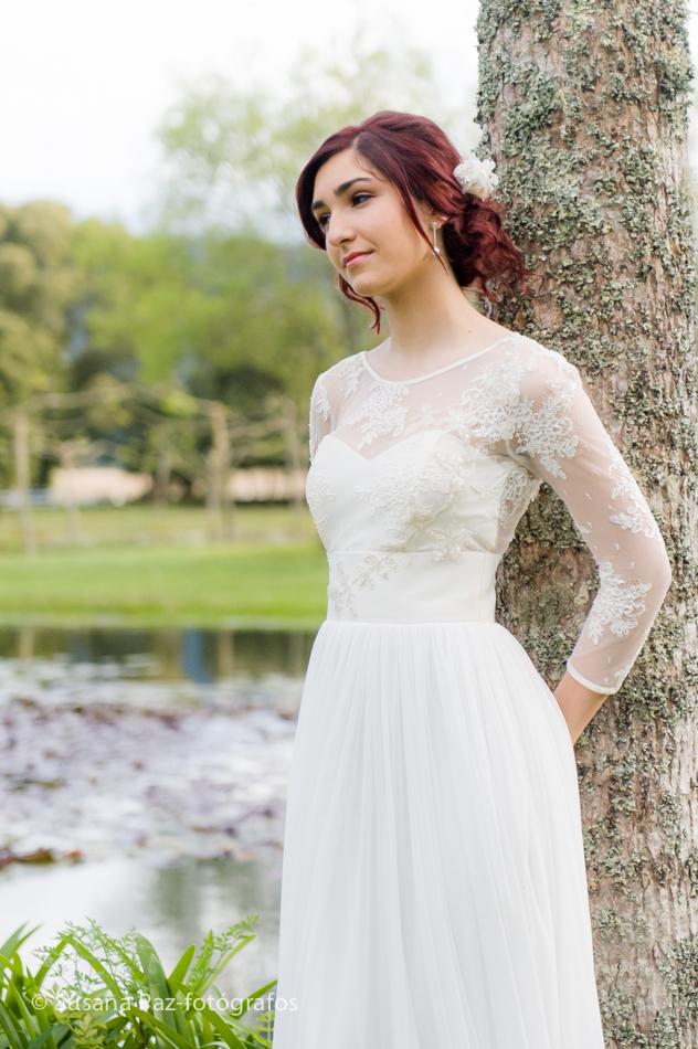 Vestidos de Novia de la diseñadora gallega Eva-Outeiral. Por Susana Paz. Fotógrafos de Boda en Galicia.