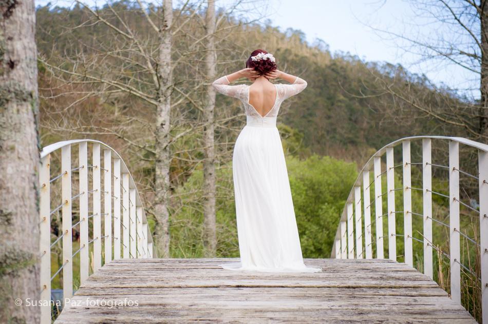 Vestidos de Novia de la diseñadora gallega Eva-Outeiral. Por Susana Paz. Fotógrafos de Boda en Galicia.