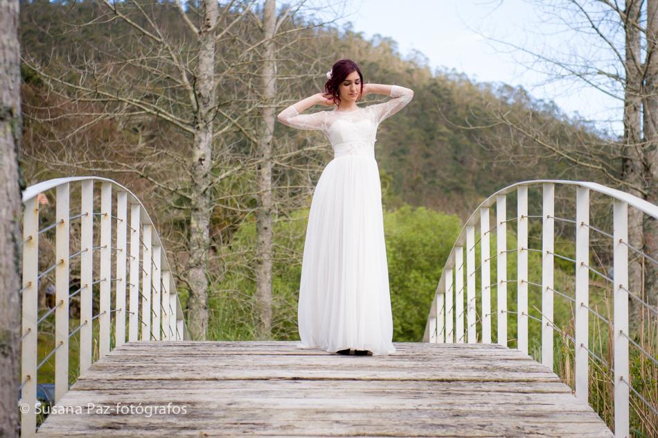 Vestidos de Novia de la diseñadora gallega Eva-Outeiral. Por Susana Paz. Fotógrafos de Boda en Galicia.
