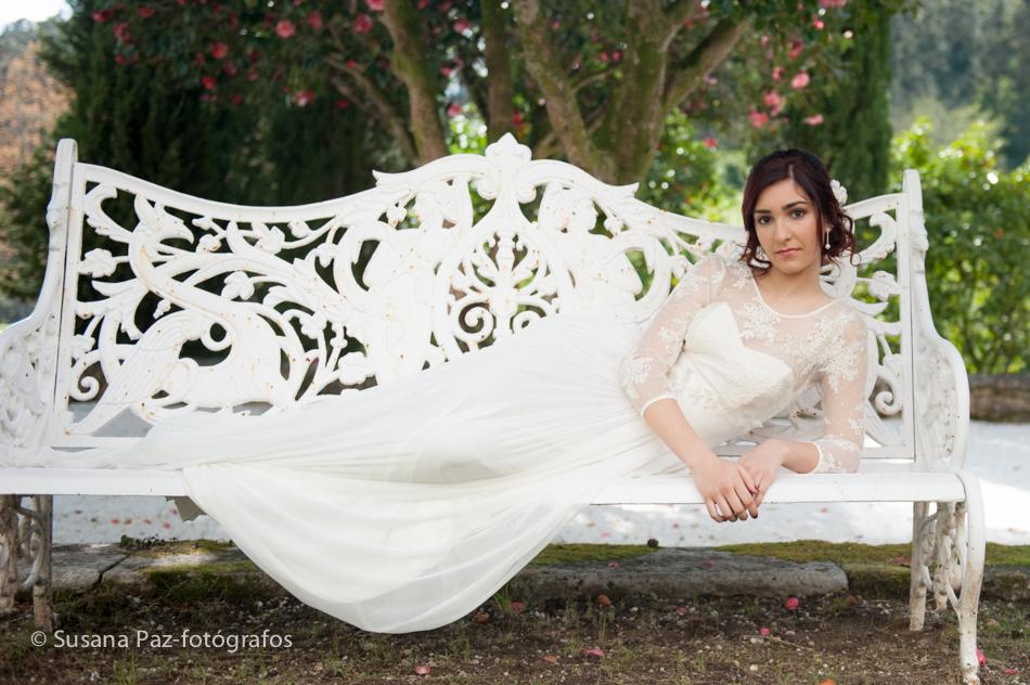 Vestidos de Novia de la diseñadora gallega Eva-Outeiral. Por Susana Paz. Fotógrafos de Boda en Galicia.
