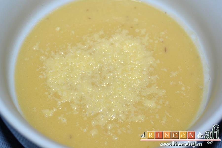 Crema de cebolla con cerveza, sugerencia de presentación