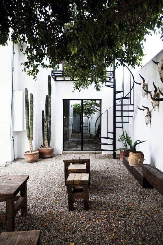 Escaleras de caracol. Interiores que te inspiran | Decoración