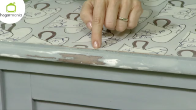 Mueble efecto tiza con spray Pintyplus en Decogarden 10