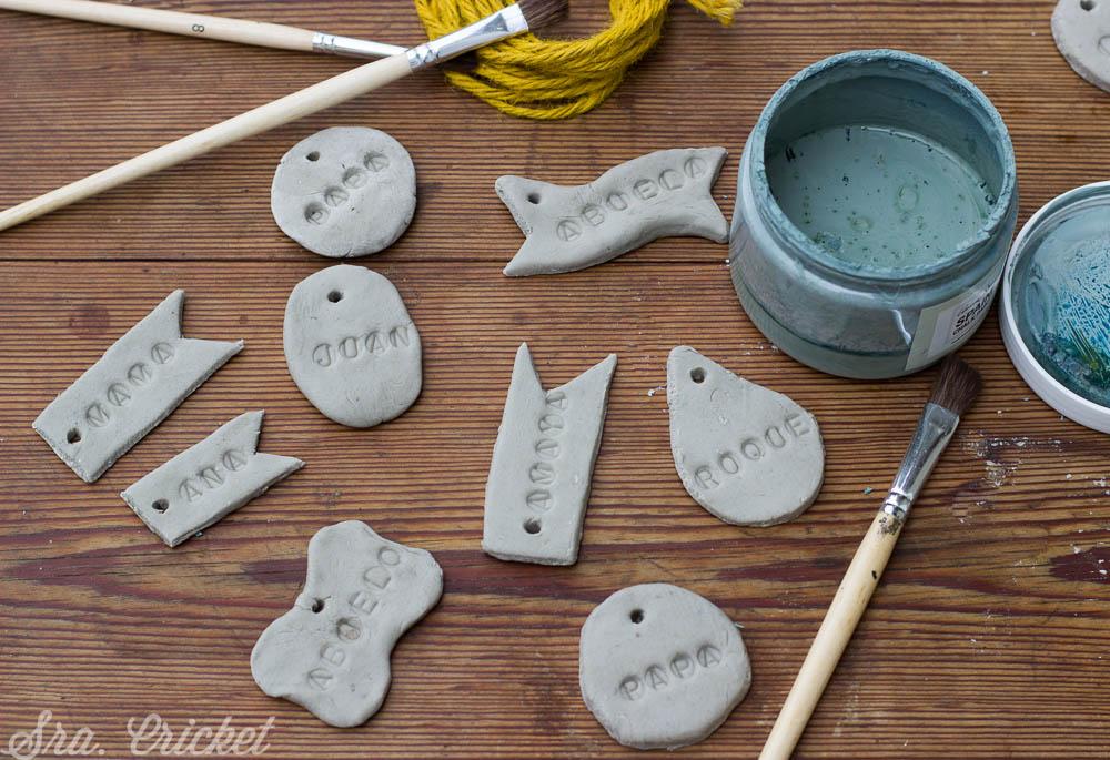 etiquetas de papel maché