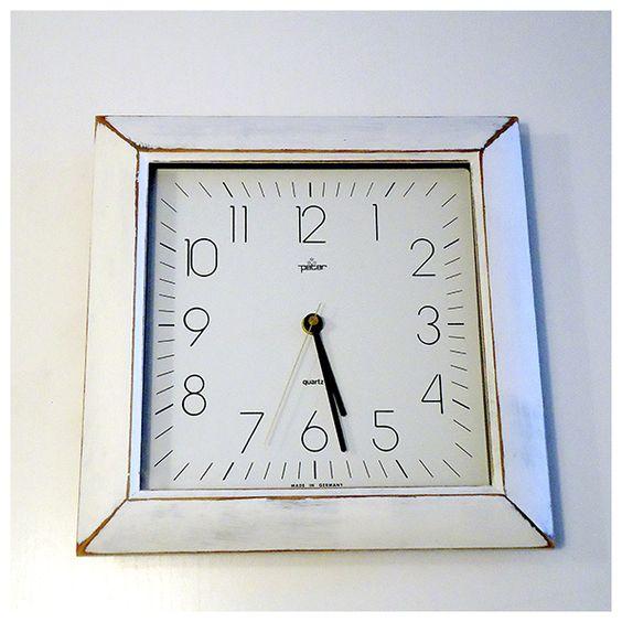 Reloj de pared de madera estilo vintage con ChalkPaint
