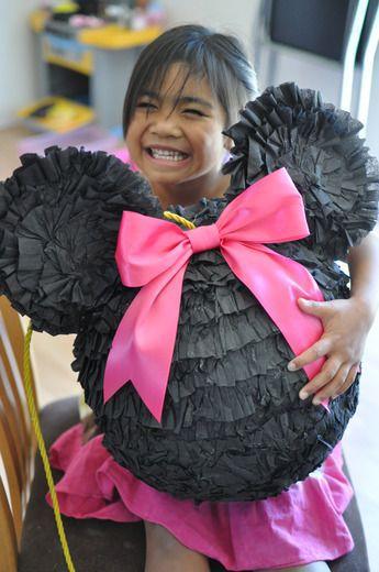 piñata minnie mouse con lamparas chinas