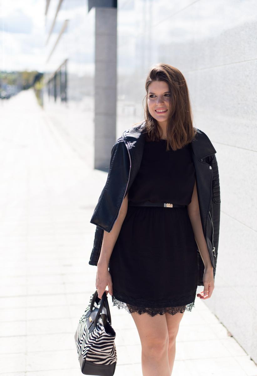 look chic con vestido lencero