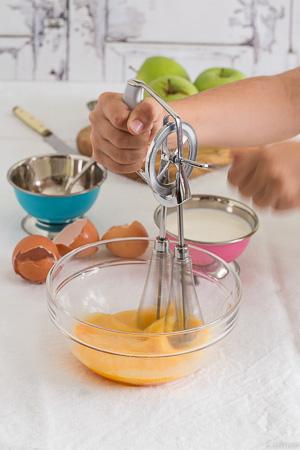 Elaboracion flan de huevo casero 4