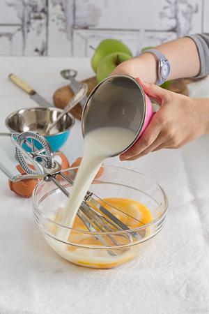 Elaboracion flan de huevo casero 5