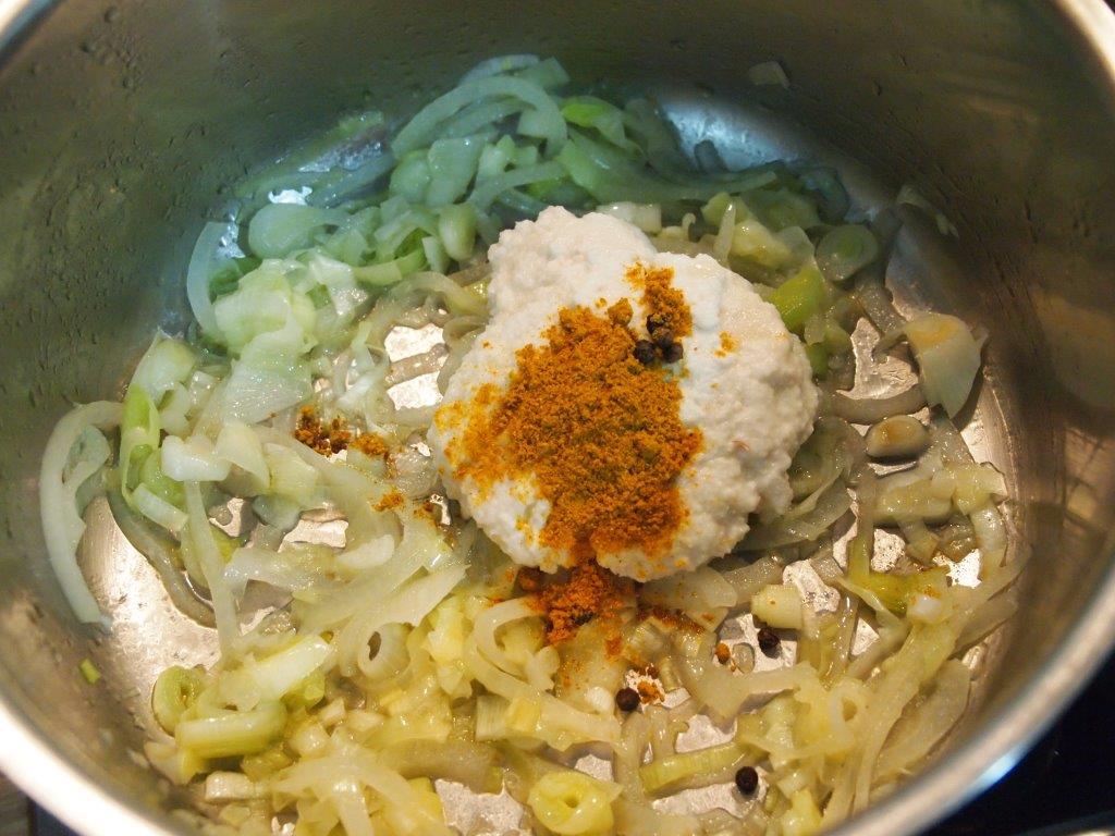 Crema de berenjenas y almendras