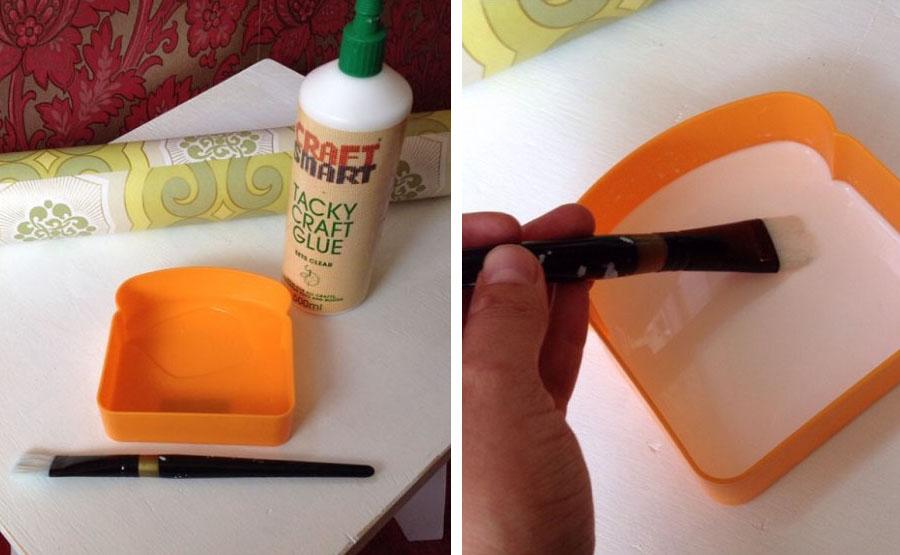 decoupage en madera aplicar pegamento mesa