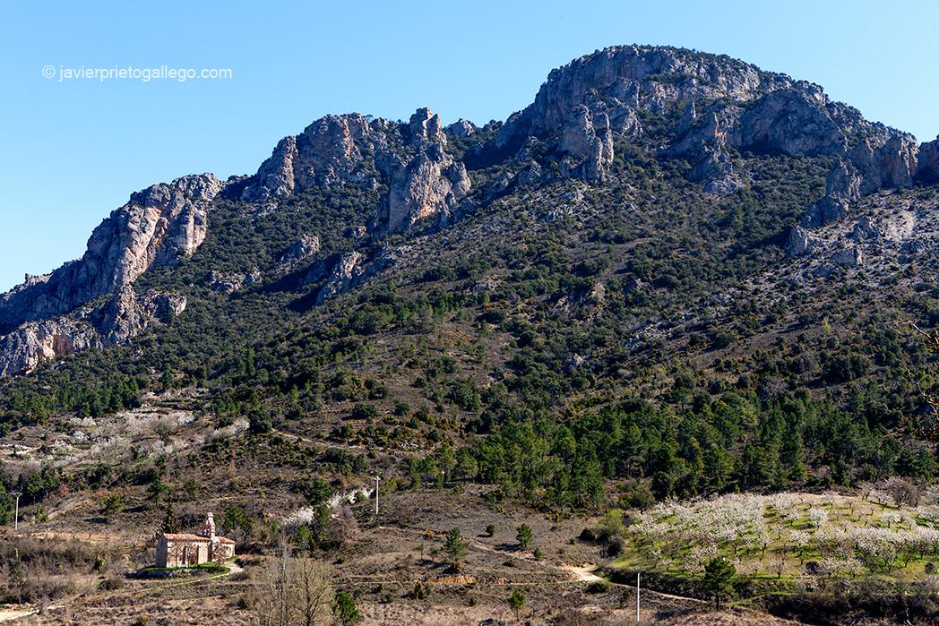 Ermita del siglo XII. Localidad de Río Quintanilla. Valle de Las Caderechas. La Bureba. Burgos. Castilla y León. España. © Javier Prieto Gallego