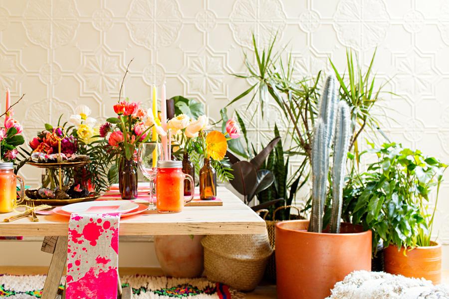 Detalles decoración mesa para una fiesta de estilo bohemio