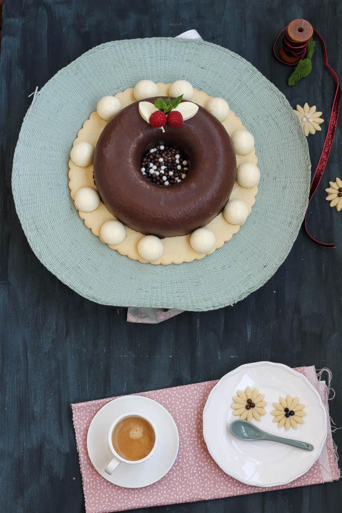 Tarta tres chocolates para un desayuno de domingo