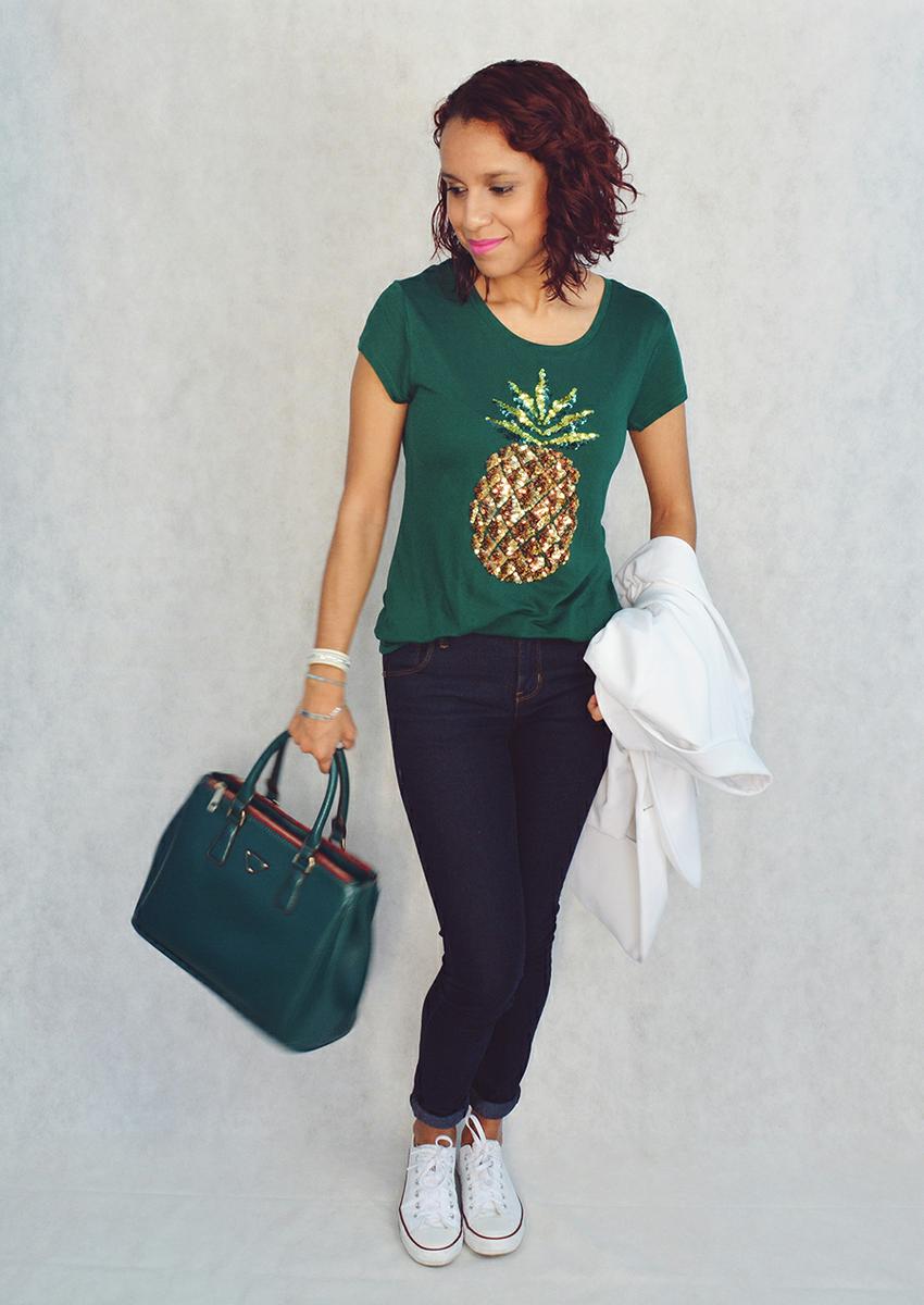 Look casual con camiseta estampada 6