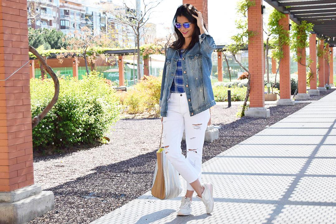 pantalones blancos street style