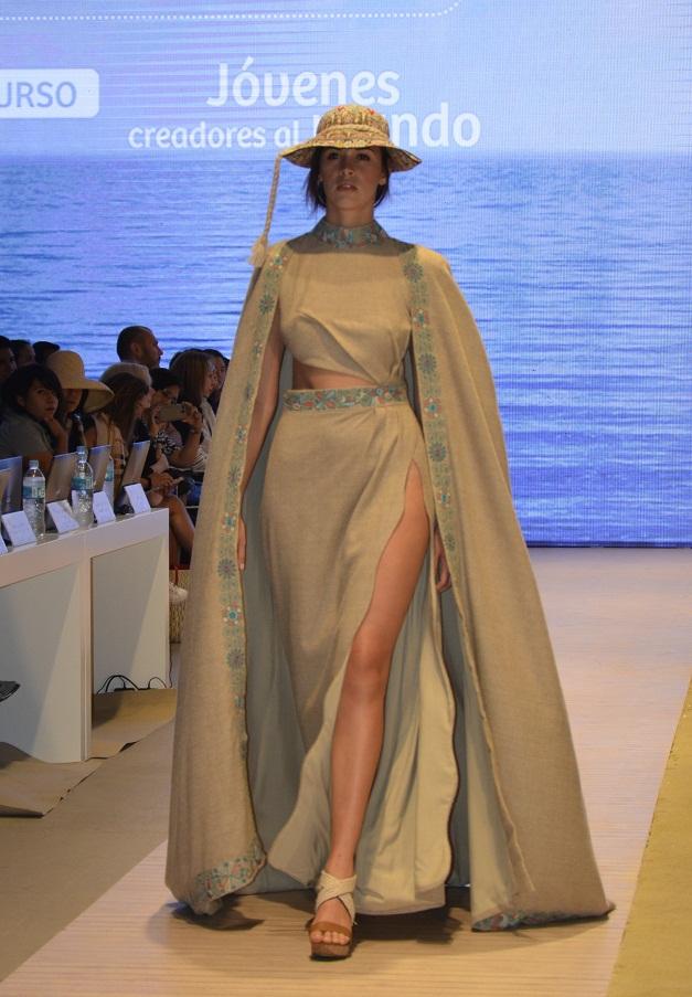 Carmen Albañil III_PERUMODA 2016_Concurso Jóvenes Creadores al Mundo_blog Fashion Everywhere por Ana López_www.fashioneverywhere (1)