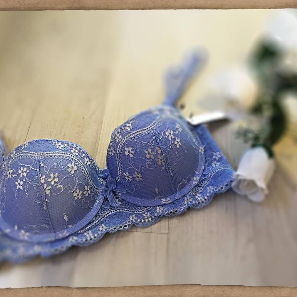 DAVINALE mercadillo 5 www.decharcoencharco.com