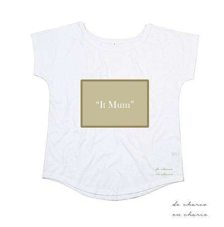 camiseta mujer it mum rectangulo caqui 2 www.decharcoencharco.com