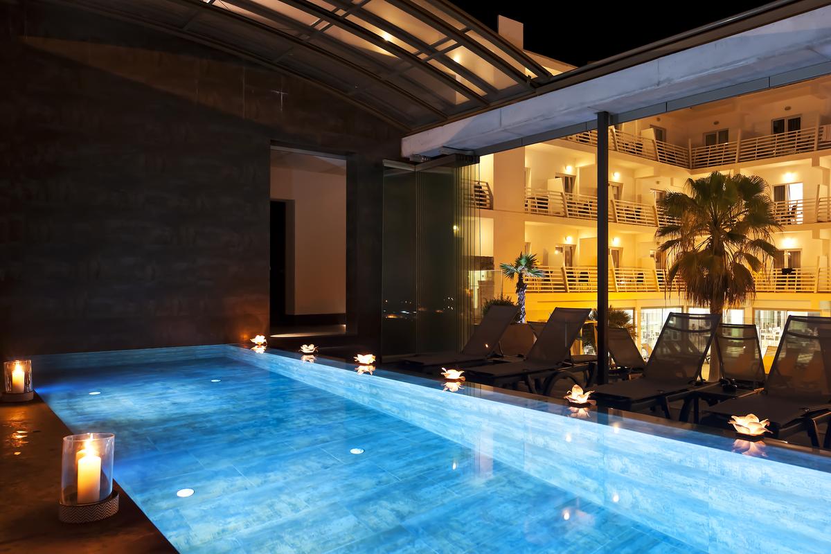 colores-de-boda-hotel-buddymoon-adults-only-barcelo-hamilton-menorca-6