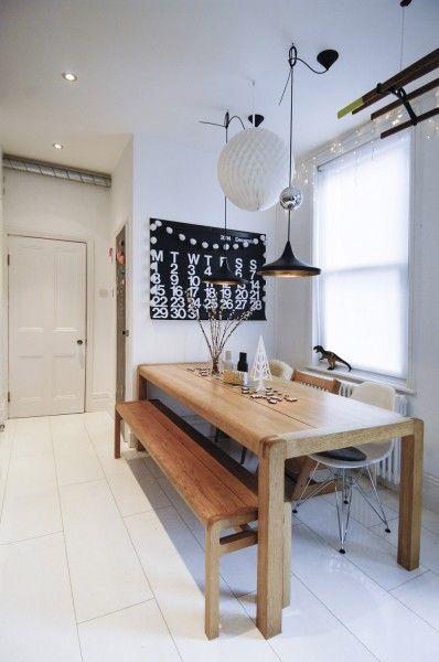 comedores nórdicos con mesas de madera clara